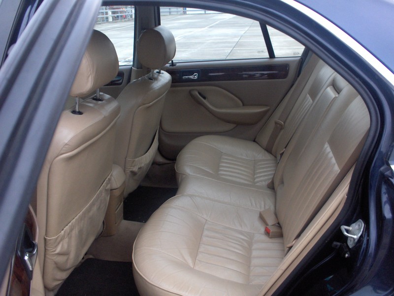 Wnetrze R600