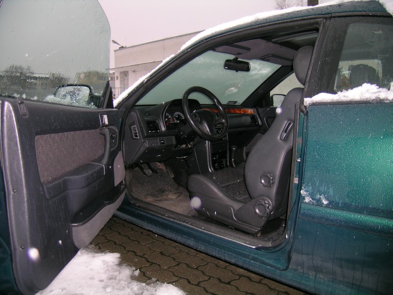 R220 T Coupe