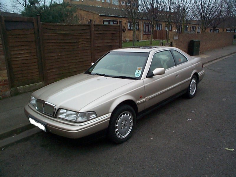 R800_Coupe_03.jpg