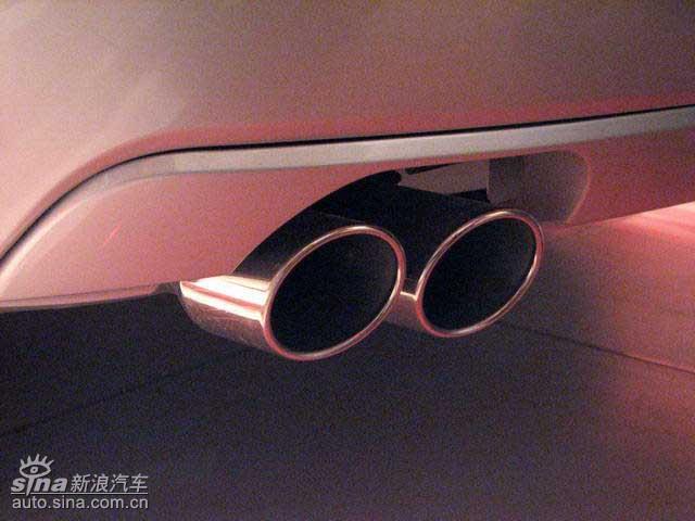 ROEWE 750 na targach motoryzacyjncyh