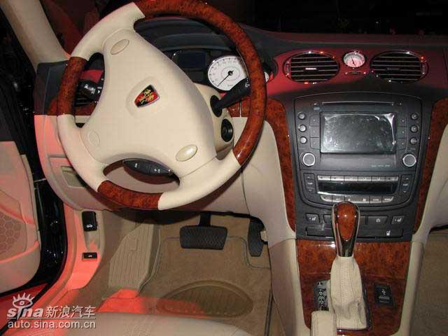ROEWE 750 na targach motoryzacyjncyh