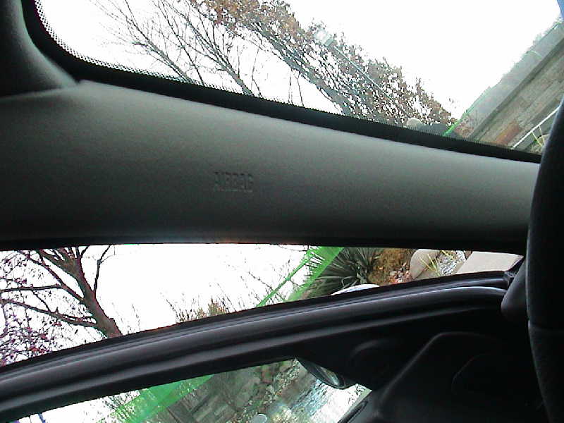 mg_ztt_airbag_slupek_przedni.jpg