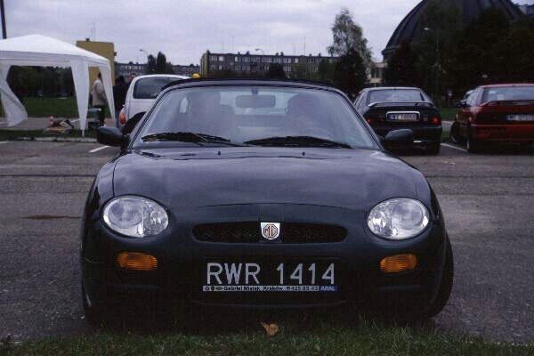 MGF z przodu