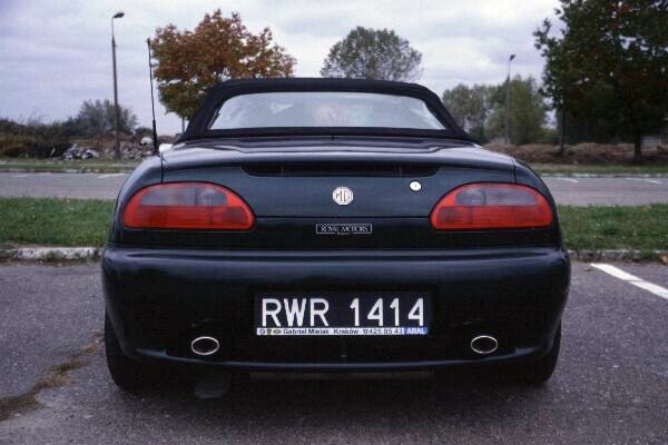 MGF z tyłu