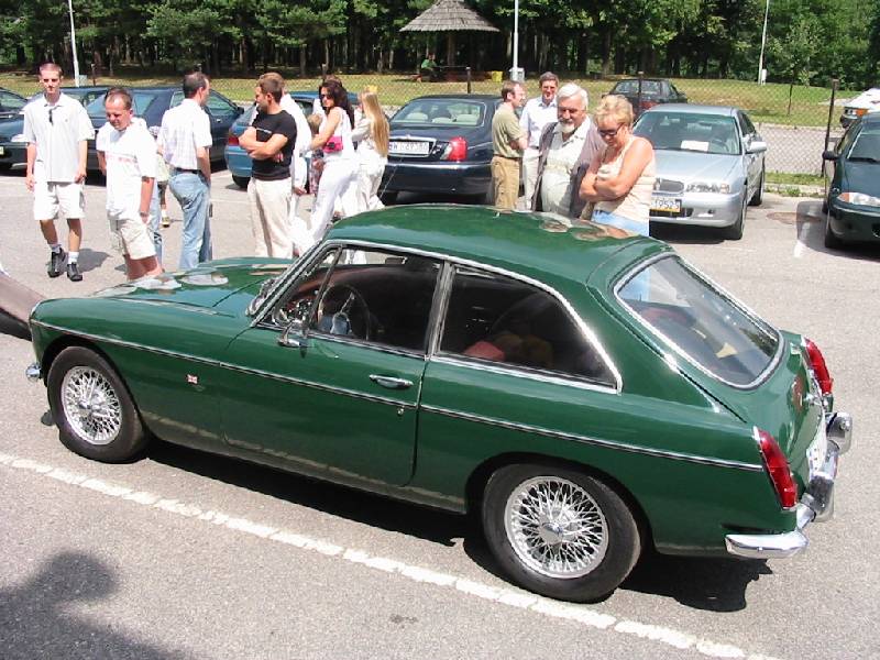 mgb_gt_profil_tyl.jpg